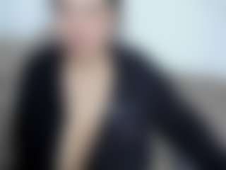 Live cam show with Miah Collings - Brown Hair on Pornisteam.com