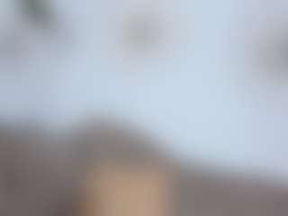 Live cam show with Miah Collings - Hairy Pussy on Camming Site