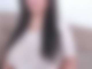Live cam show with Miah Collings - Camel Toe on StripNow