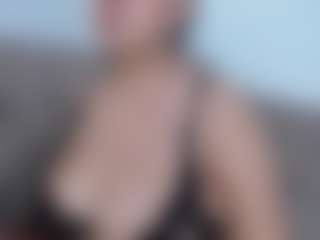 Miah Collings's Live Sex Cam Show