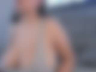 Live cam show with Miah Collings - Hairy Pussy on galaxygirlnitro.com