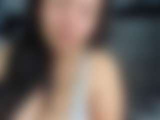 Live cam show with Miah Collings - Big Tits on camwithhim.com