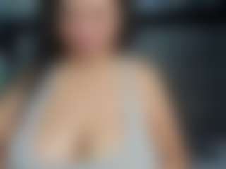 Live cam show with Miah Collings - Camel Toe on Strip Flash - Live Sex Shows