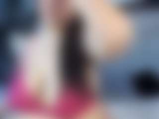 Live cam show with Miah Collings - Colombia on livesuperchat.net