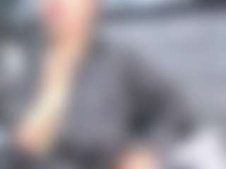 Live cam show with Miah Collings - Hairy Pussy on slutload