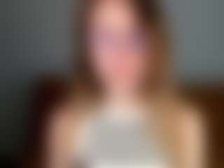 MiaxLust's Live Sex Cam Show