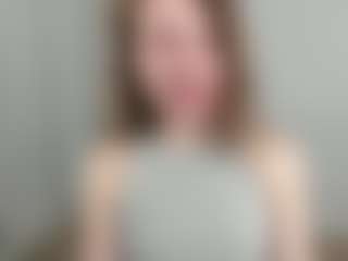 Live cam show with MiaxLust - Flirt White on CamwithHer
