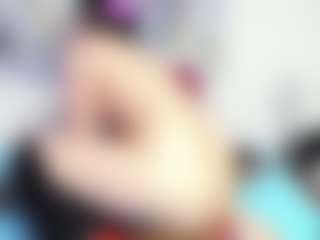 Live cam show with scarlett40 - Smoking on CamwithHer