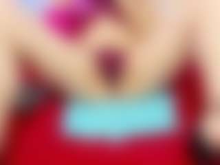 scarlett40 MILF webcam performer live streaming