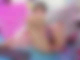 scarlett40 MILF webcam performer live streaming