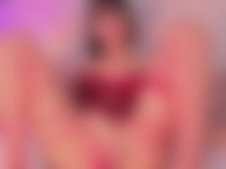 Live cam show with Sky Rose - Bedroom Curvy on AdultVida.com