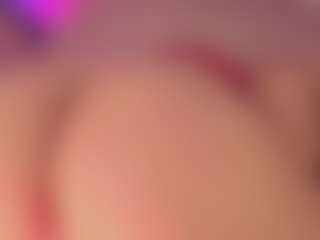 Live cam show with Sky Rose - Cute on Camsoda