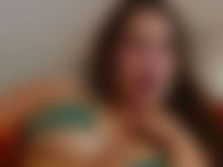 Live cam show with YourGoddessRoxana - Brown Eyes Brown Hair on Uber Horny