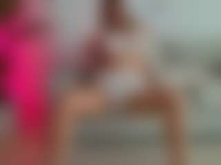 Live cam show with YourGoddessRoxana - Ass Bouncing on Camsoda