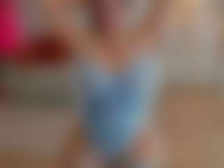 Live cam show with YourGoddessRoxana - Brown Hair Toys on Camming Site