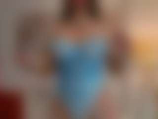 Live cam show with YourGoddessRoxana - Squirt on Milfs Live