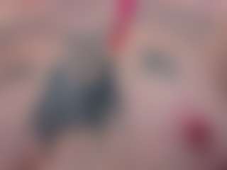 Live cam show with AllieMagic - Thong on WildCum