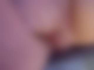 HugeClitGoonette MILF webcam performer live streaming