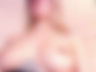 Live cam show with magic-rouse - Thong on CamClone