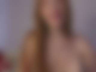Live cam show with Mia Mermaid - College Teen (18+) on xplaylive.com