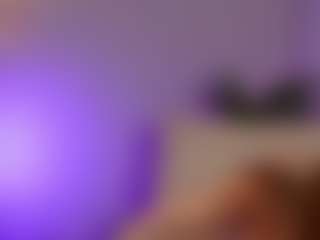 Live cam show with Mia Mermaid - Green Eyes on sexytreat.net
