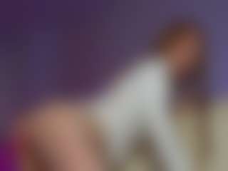 Live cam show with Mia Mermaid - Young Adult on StripNow