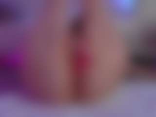 Live cam show with Mia Mermaid - White on Instabang
