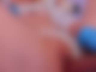 Live cam show with MiaGingerRose - Erotic Dance on hrnylive.com