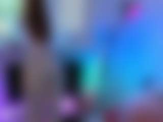 Live cam show with MiaGingerRose - Small Tits on livesexfox.com