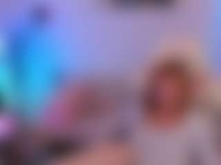 Live cam show with MiaGingerRose - Tittyfuck on Camsoda