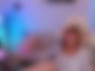 MiaGingerRose's Live Sex Cam Show