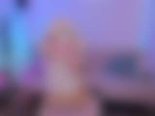 MiaGingerRose's Live Sex Cam Show
