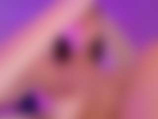 Live cam show with MollyHugs - Roleplay on SmokeAndPoke