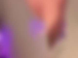 Live cam show with MollyHugs - Babygirl on Camsoda