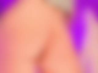 MollyHugs's Live Sex Cam Show