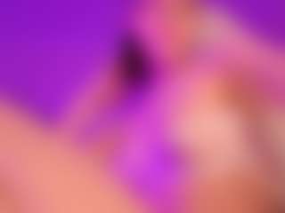 Live-camshow met MollyHugs - Cute op Camsoda