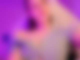 Live cam show with MollyHugs - Squirt Teen (18+) on mypornchat.com