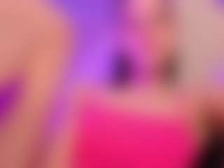 Live cam show with MollyHugs - Princess on CamwithHer