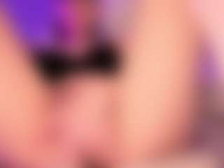 Live cam show with MollyHugs - Thin on SinfulBabes
