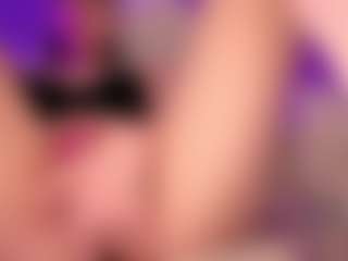 MollyHugs's Live Sex Cam Show