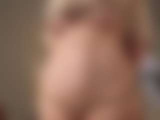 AkaneiroDemon's Live Sex Cam Show