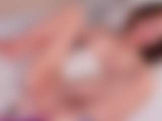 CaseyEmerald's Live Sex Cam Show