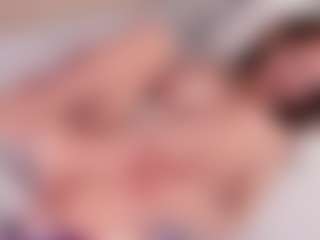 CaseyEmerald's Live Sex Cam Show