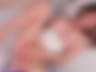 CaseyEmerald's Live Sex Cam Show