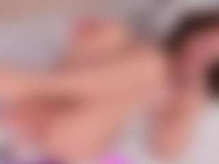 CaseyEmerald's Live Sex Cam Show