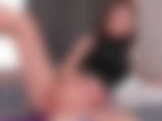 Live cam show with CaseyEmerald - Sexy on Camming Site