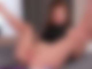 CaseyEmerald's Live Sex Cam Show