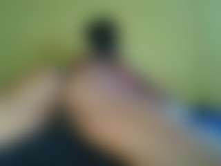 avrilhyn's Live Sex Cam Show