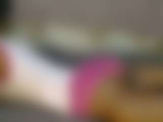 Live cam show with avrilhyn - Ebony on sexylive.show | kenya