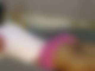 Live cam show with avrilhyn - Camel Toe on Gym Cam Girls